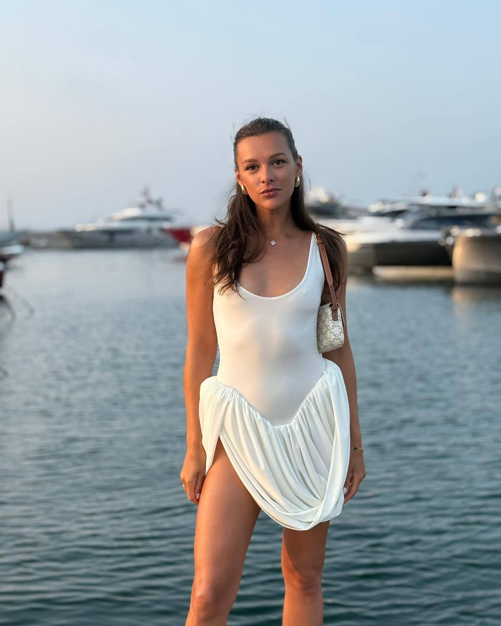 Genavieve U-Neck Pleated Maxi Dress - Designer Mini Dress - White [01ZFQD5G]
