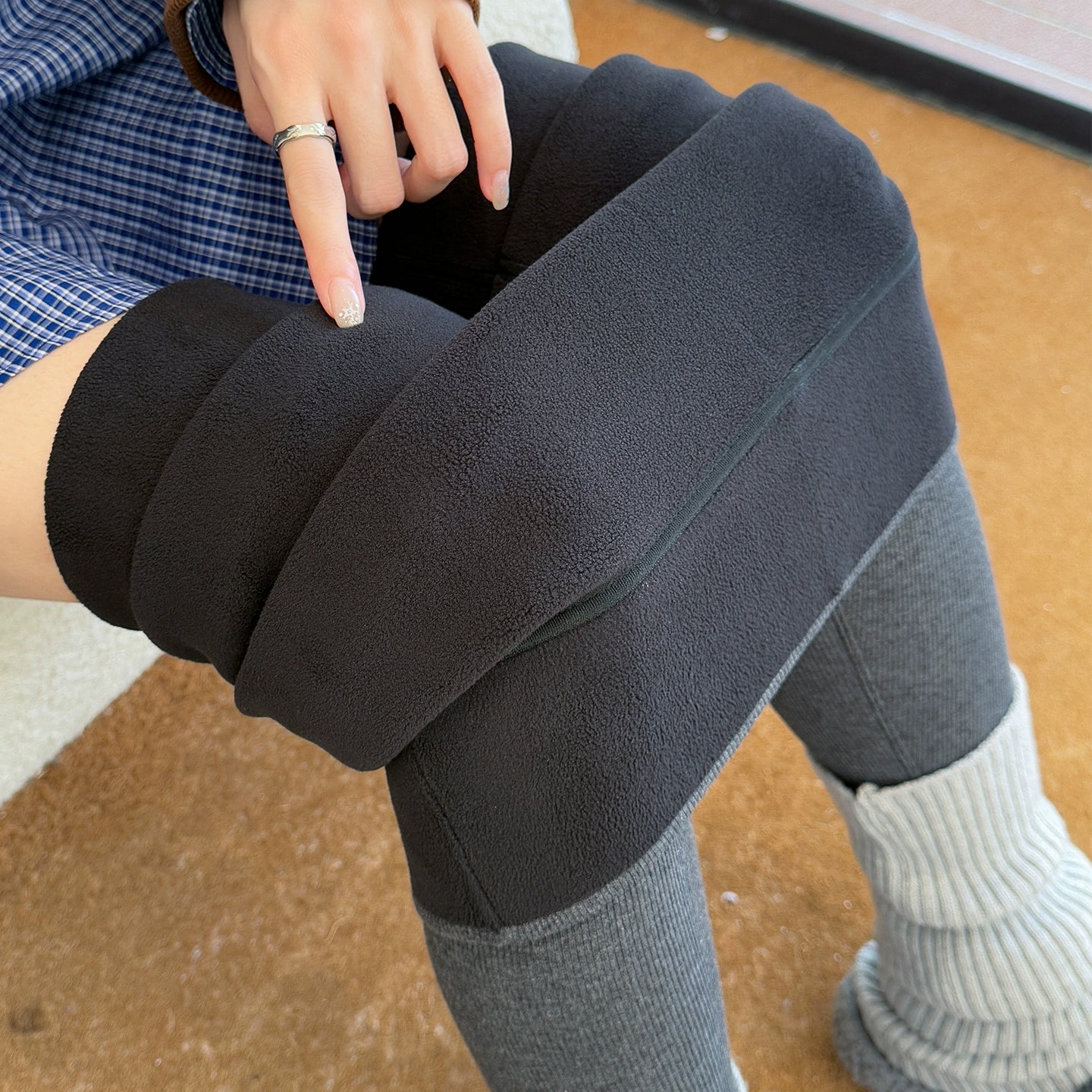 Lanie Ribbed Thermal Leggings - Dark Gray Lamb Wool Fleece [3P3RPX0M]