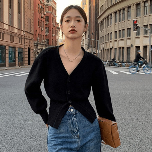 Embry V-Neck Knit Cardigan - Black [8JODM0Y1]