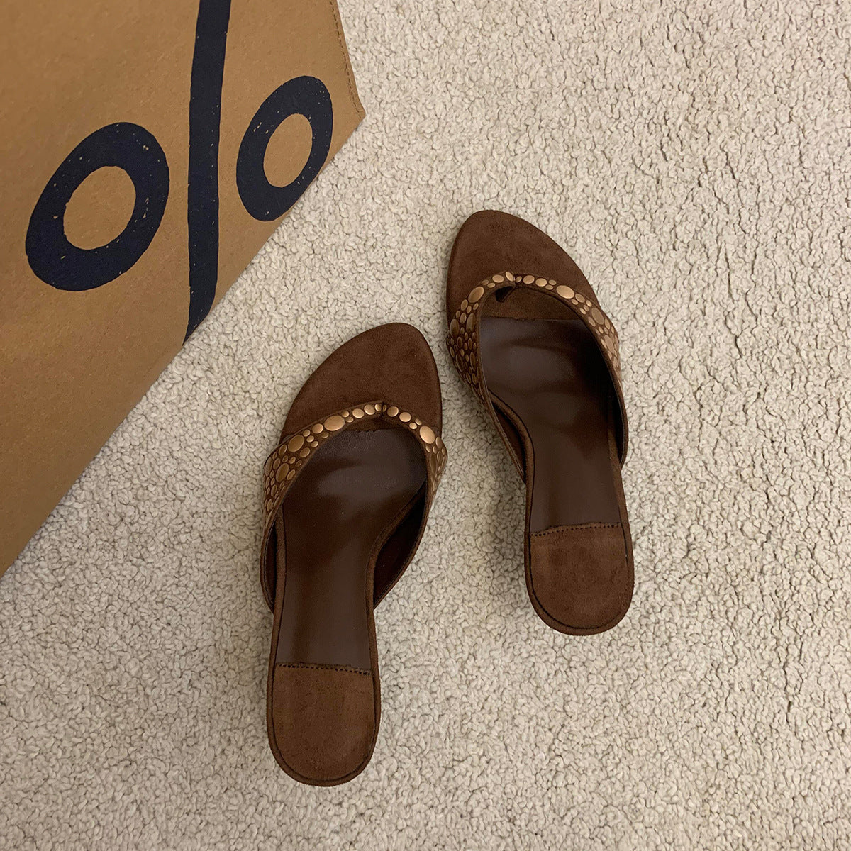 Hayven Retro Rivet Stiletto Sandals - Brown [C0NYUXHT]