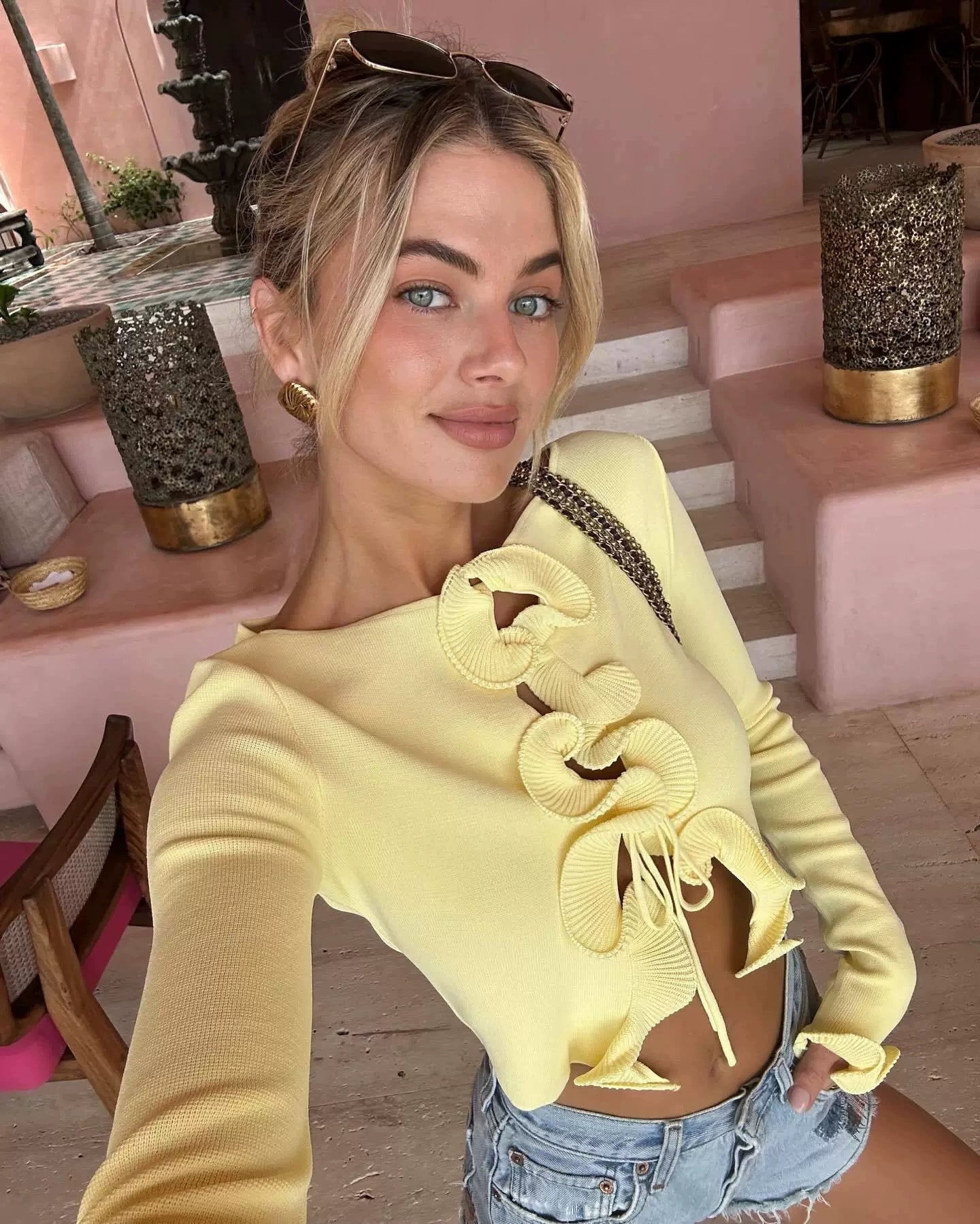 Halleigh Lace Knit Cardigan - Yellow [GKW7ZVIE]