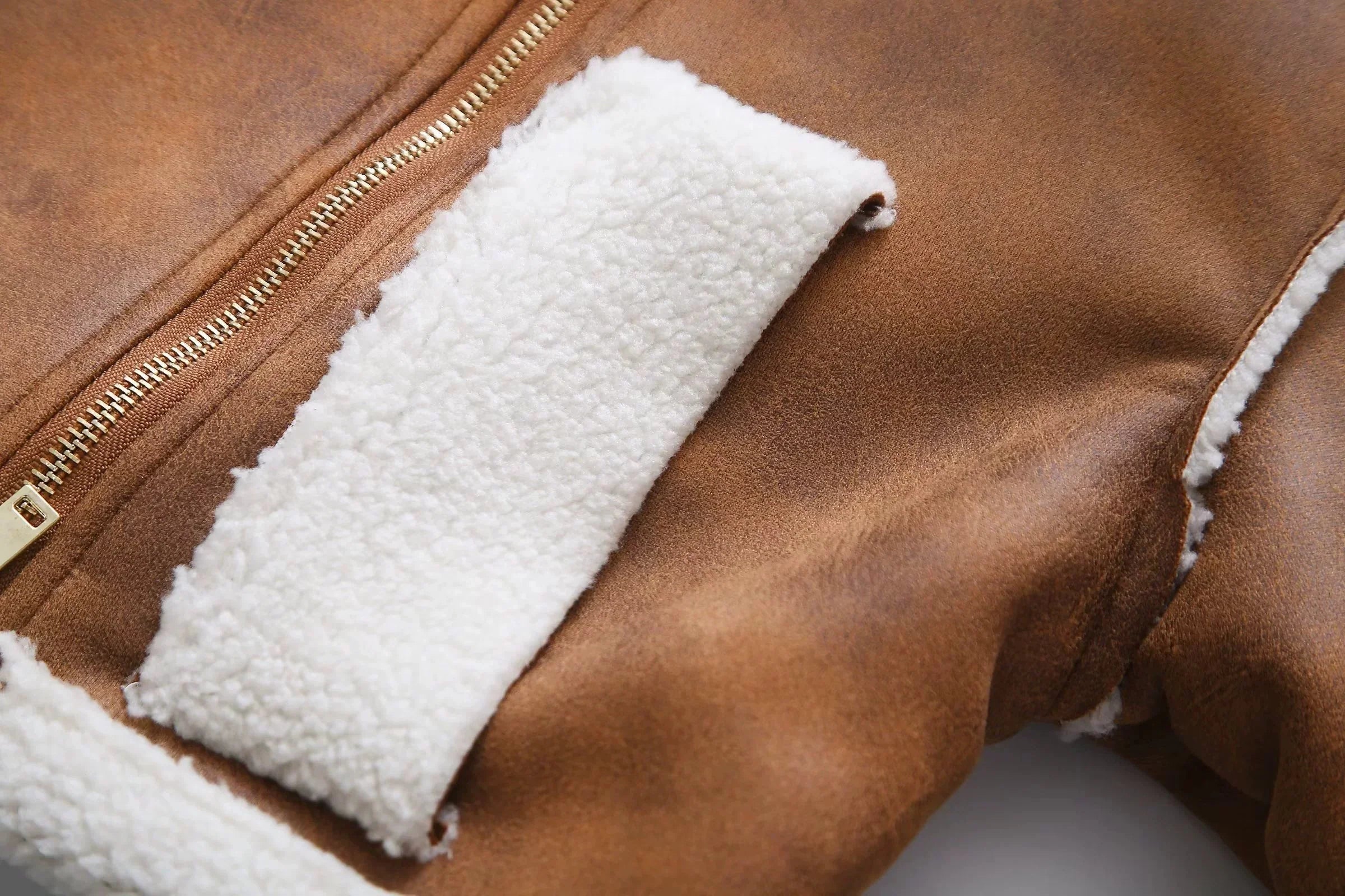 LaPose Fashion - Zaida Loose Crop Jacket - Coats, Coats & Jackets, Crop Jackets, Fall-Winter 23, Jackets, Leather Jackets, Oversize Jacket, Puf