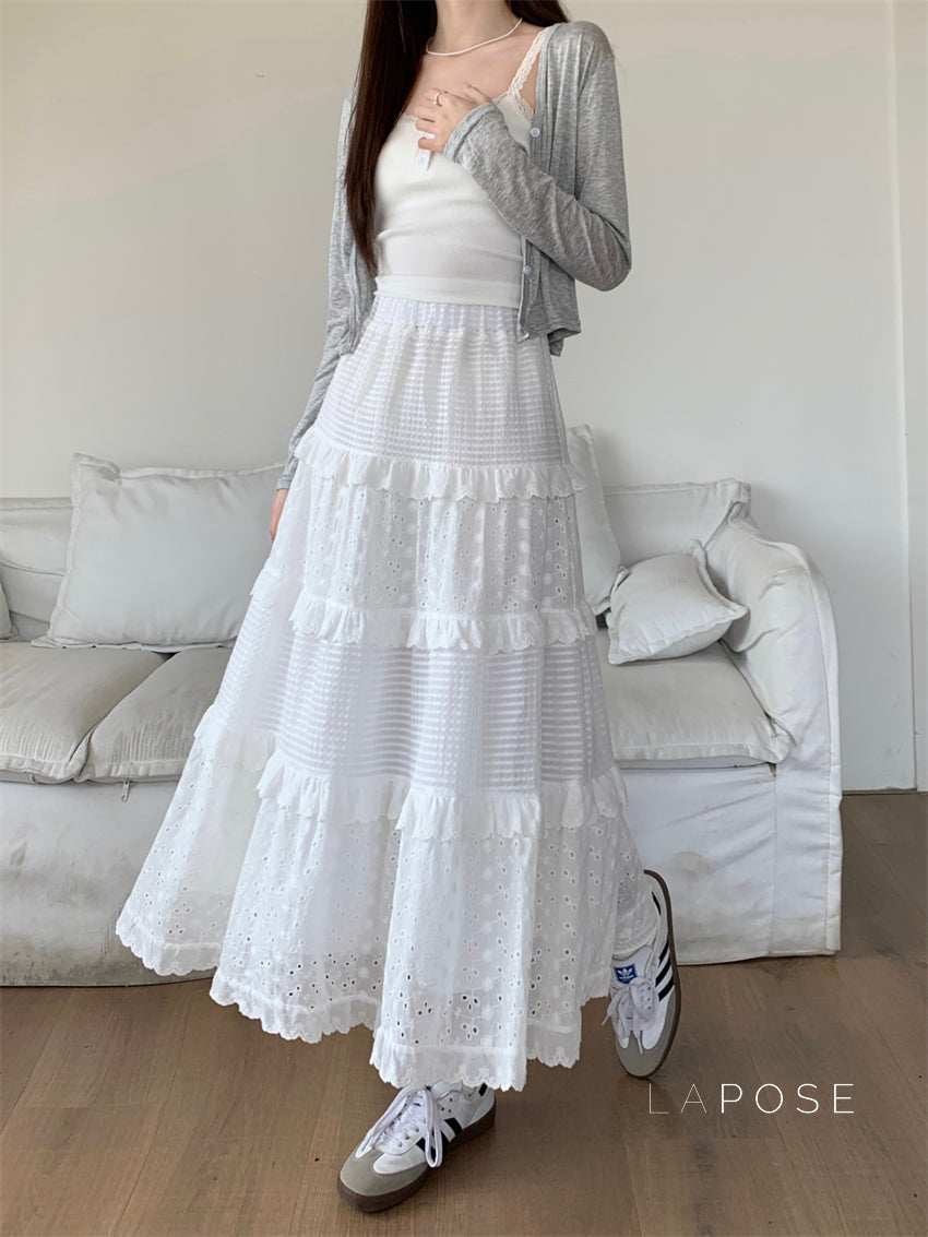 Aaralyn Tiered Lace Midi Skirt [QN75ATX9]
