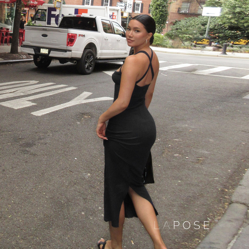Abrianna Halter Backless Maxi Dress [OF9AYG7M]