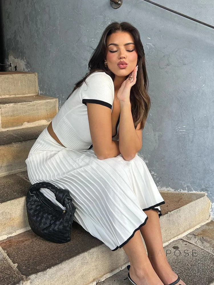 Adabelle Elegant Pleated Skirt Set [JRGP8TXY]