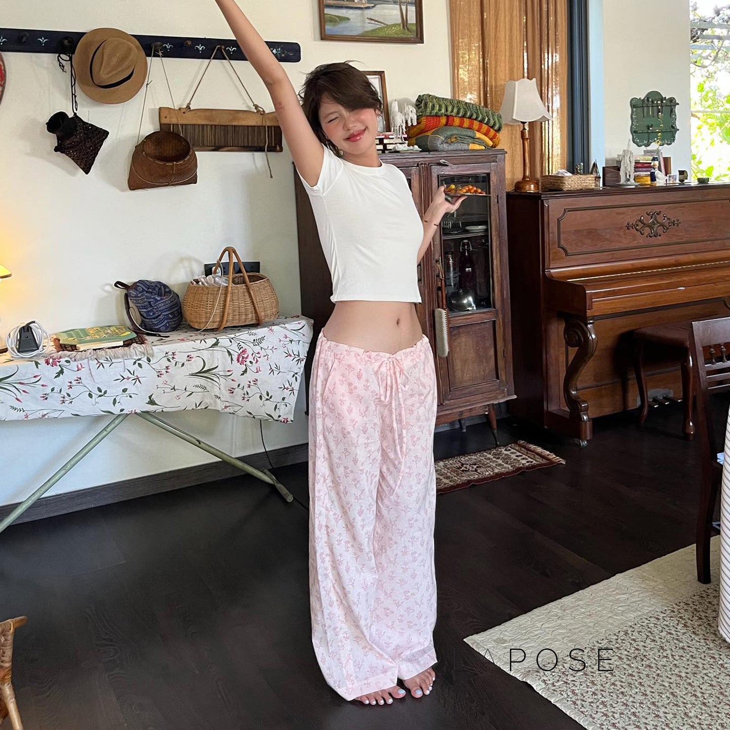 Aella Sweet Floral Lounge Pants