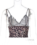 Alania Leopard Print V-Neck Crop Top [FPL8IU2T]