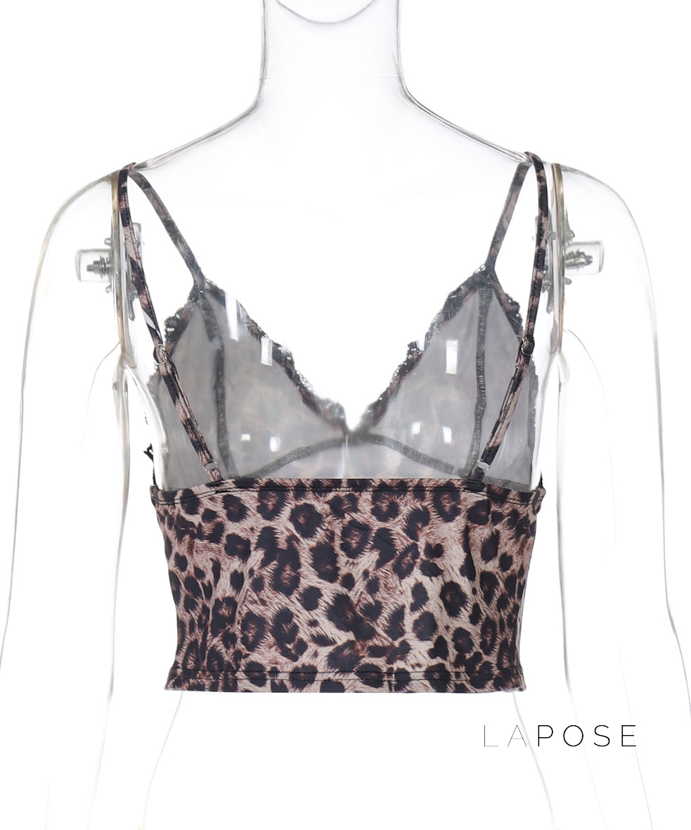 Alania Leopard Print V-Neck Crop Top [FPL8IU2T]