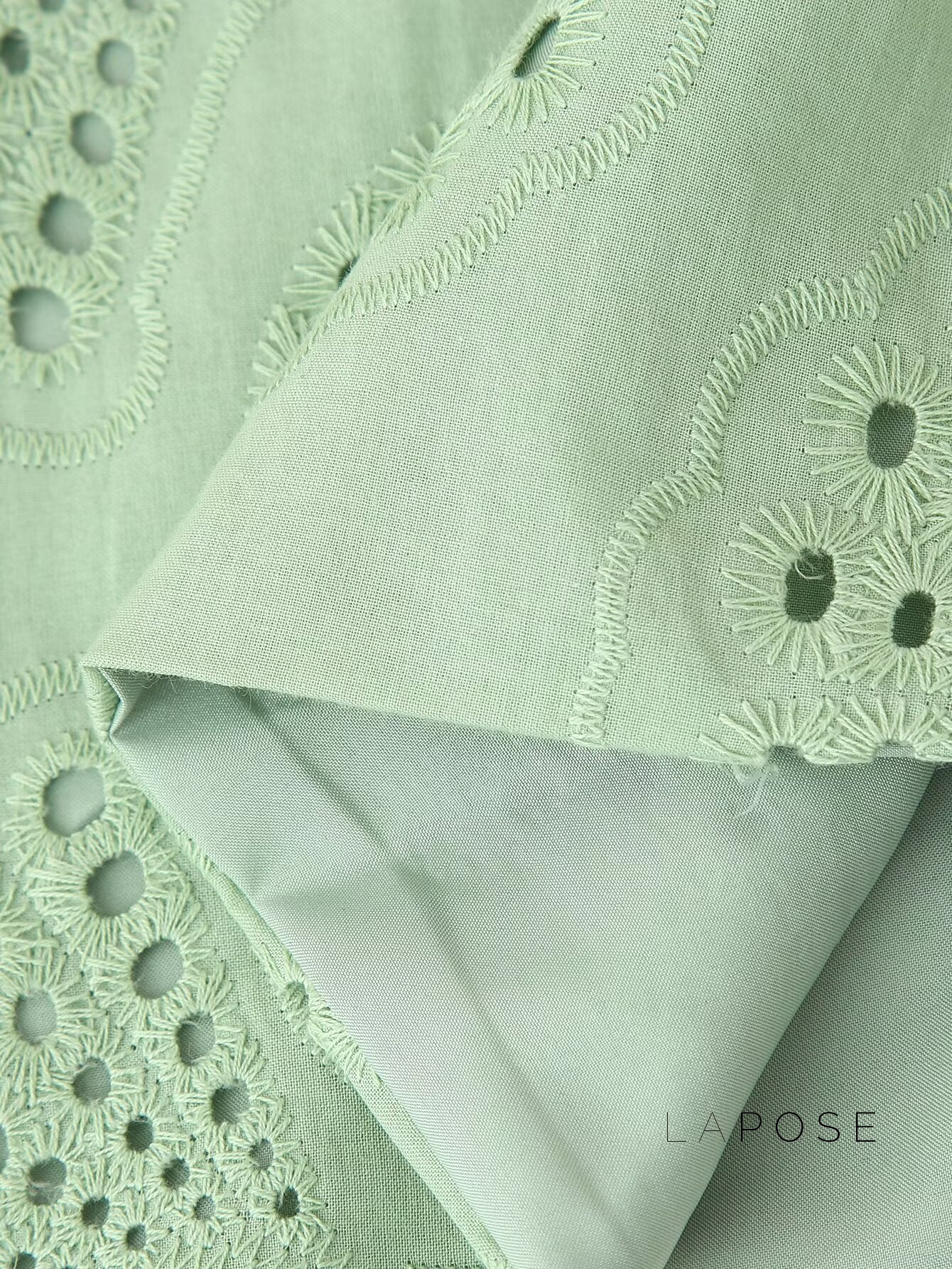 Alaura Green Embroidered Skirt Set [P1VHOBOI]