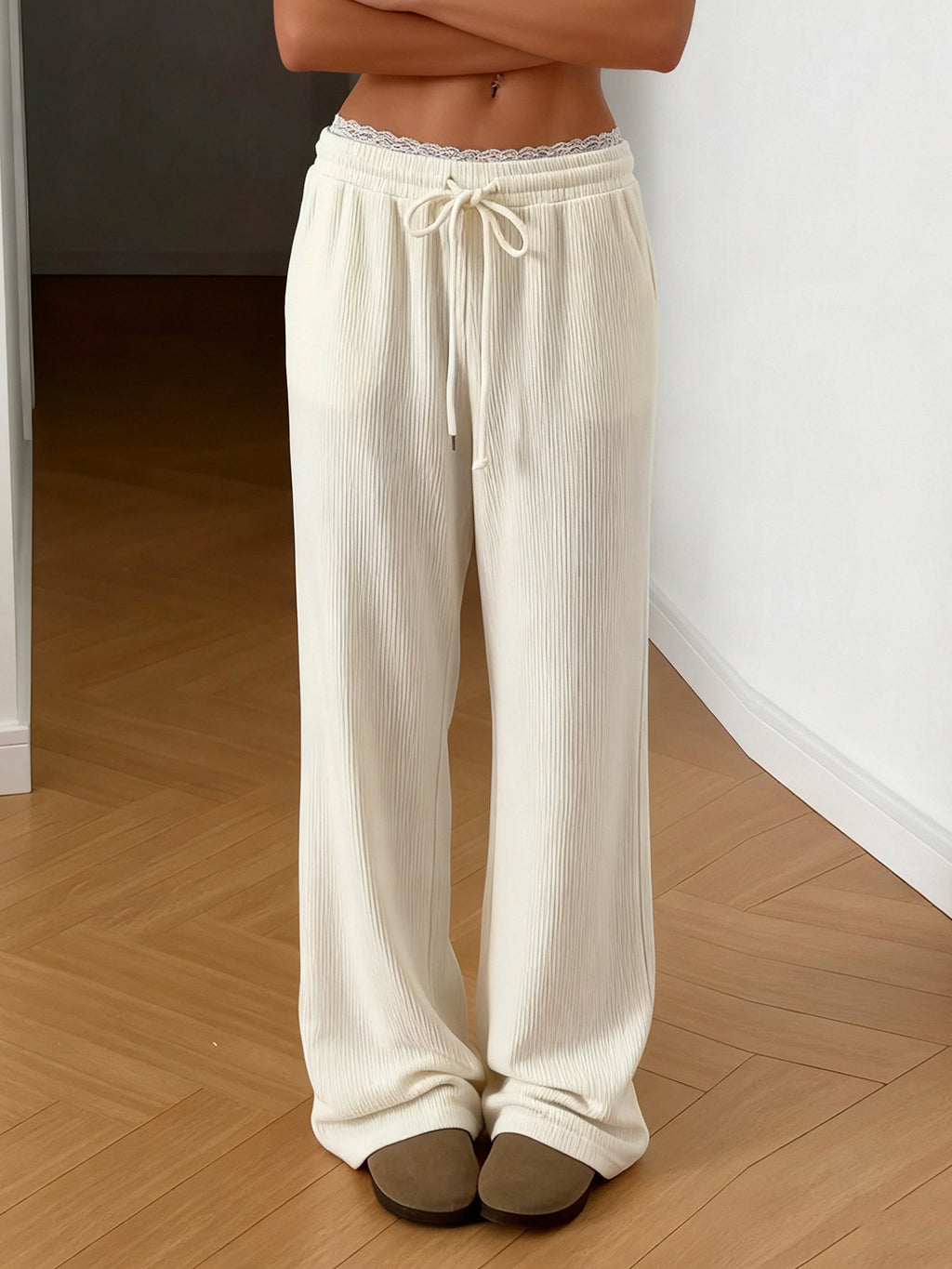 Alba Lace Patchwork Corduroy Pants [HVZBLYNA]