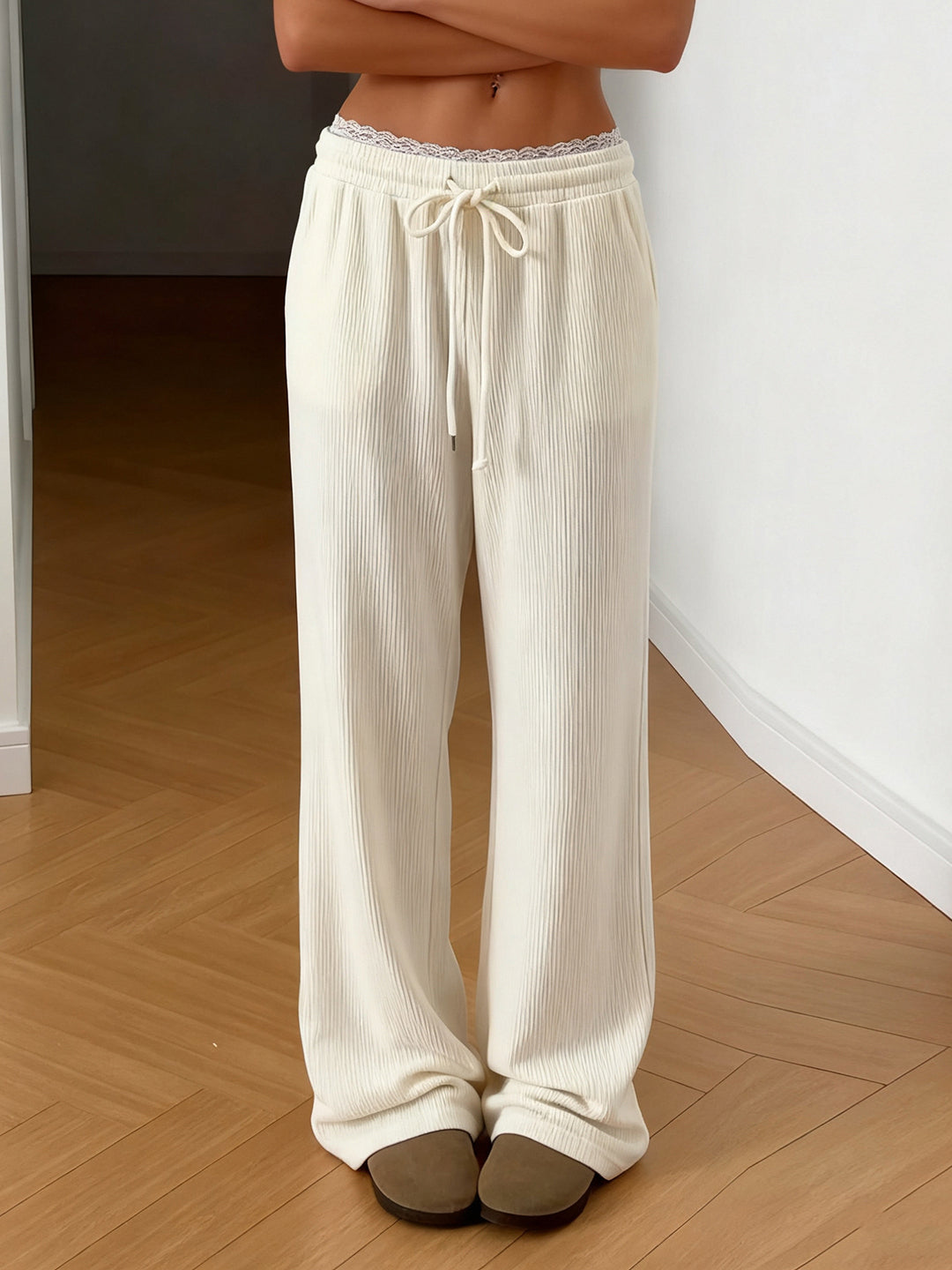 Alba Lace Patchwork Corduroy Pants [HVZBLYNA]