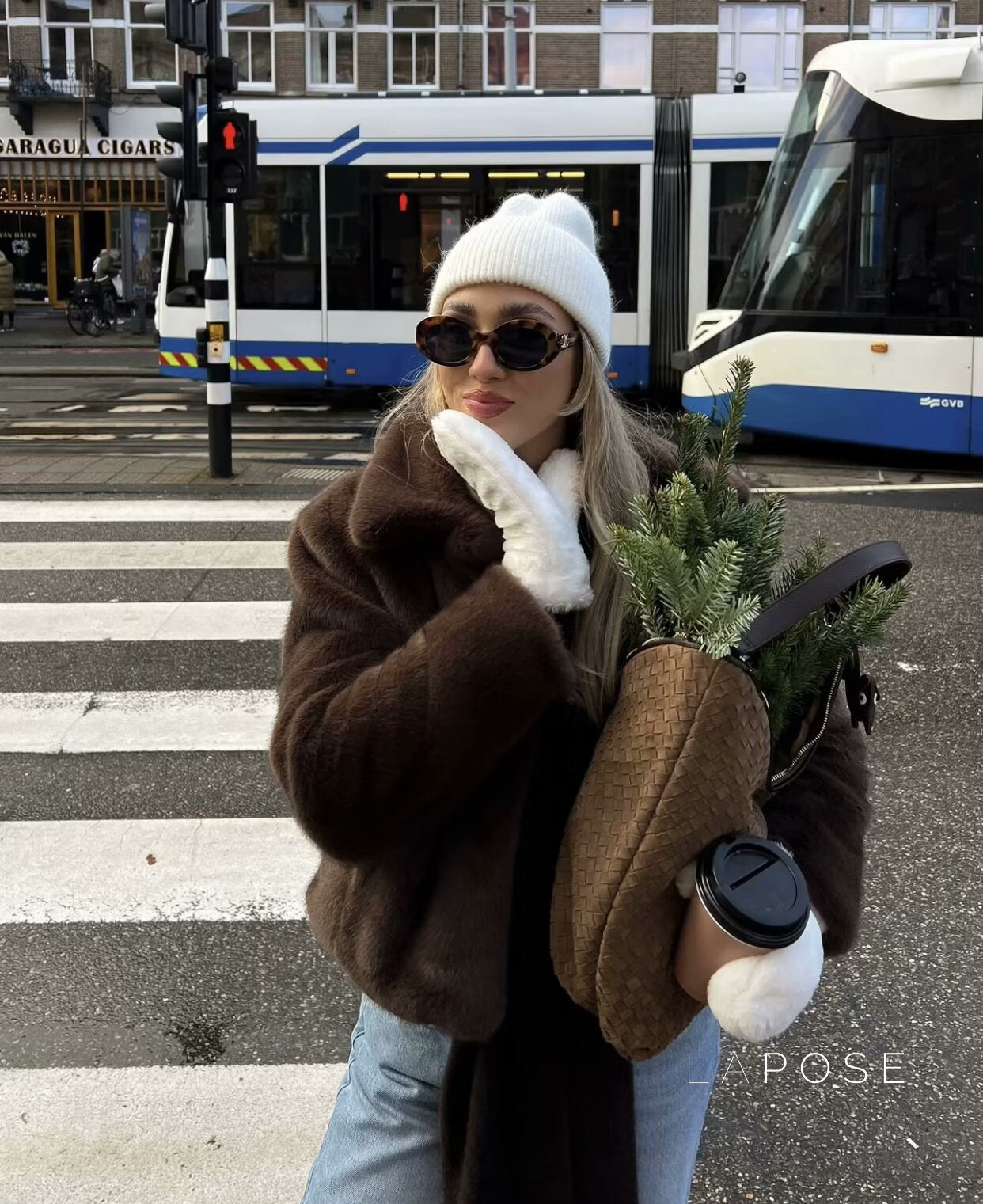 Alexia Faux Fur Coat [G40DM944]