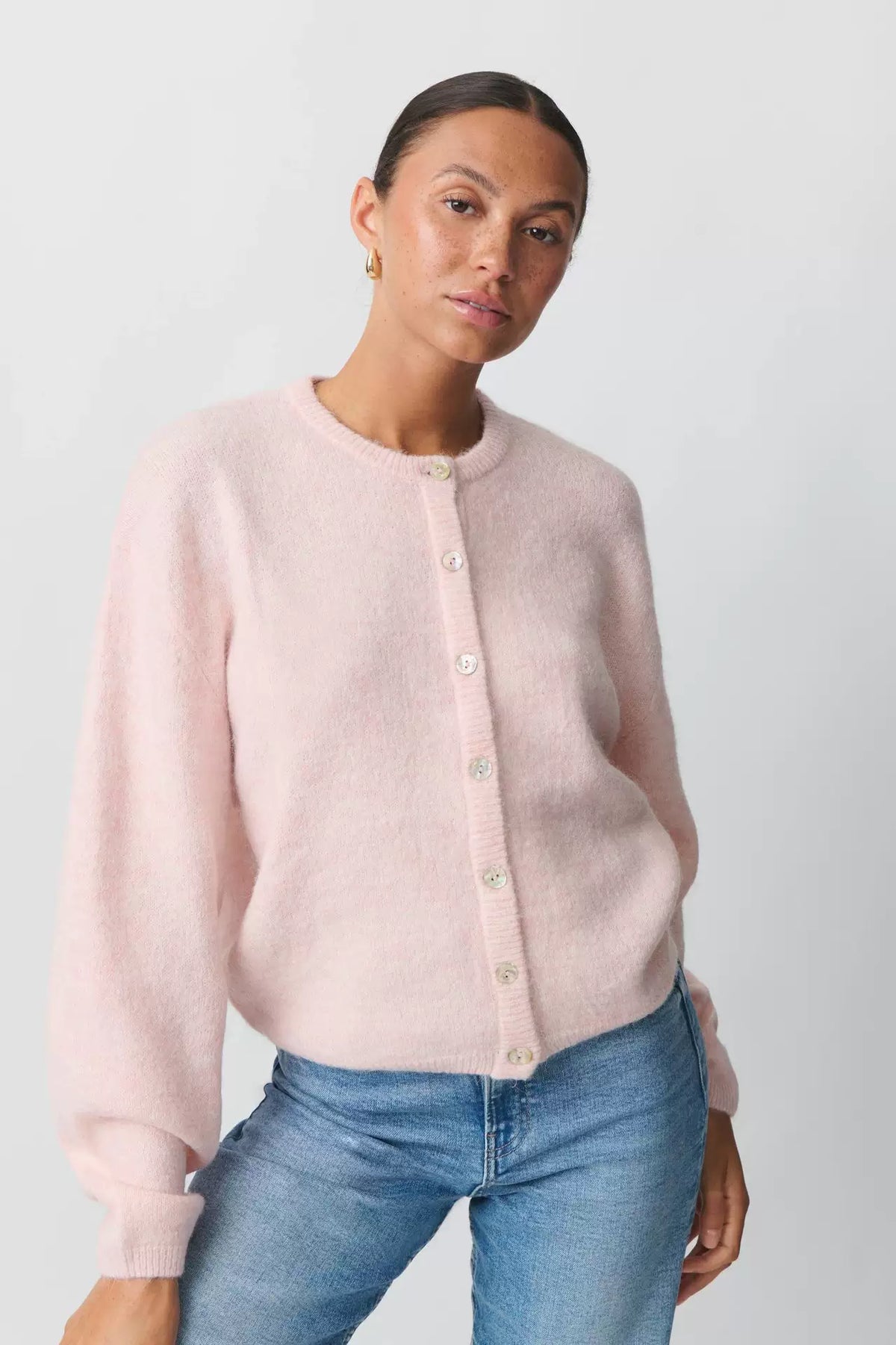 LaPose - Alynna Soft Knit Button Cardigan - Pink Color