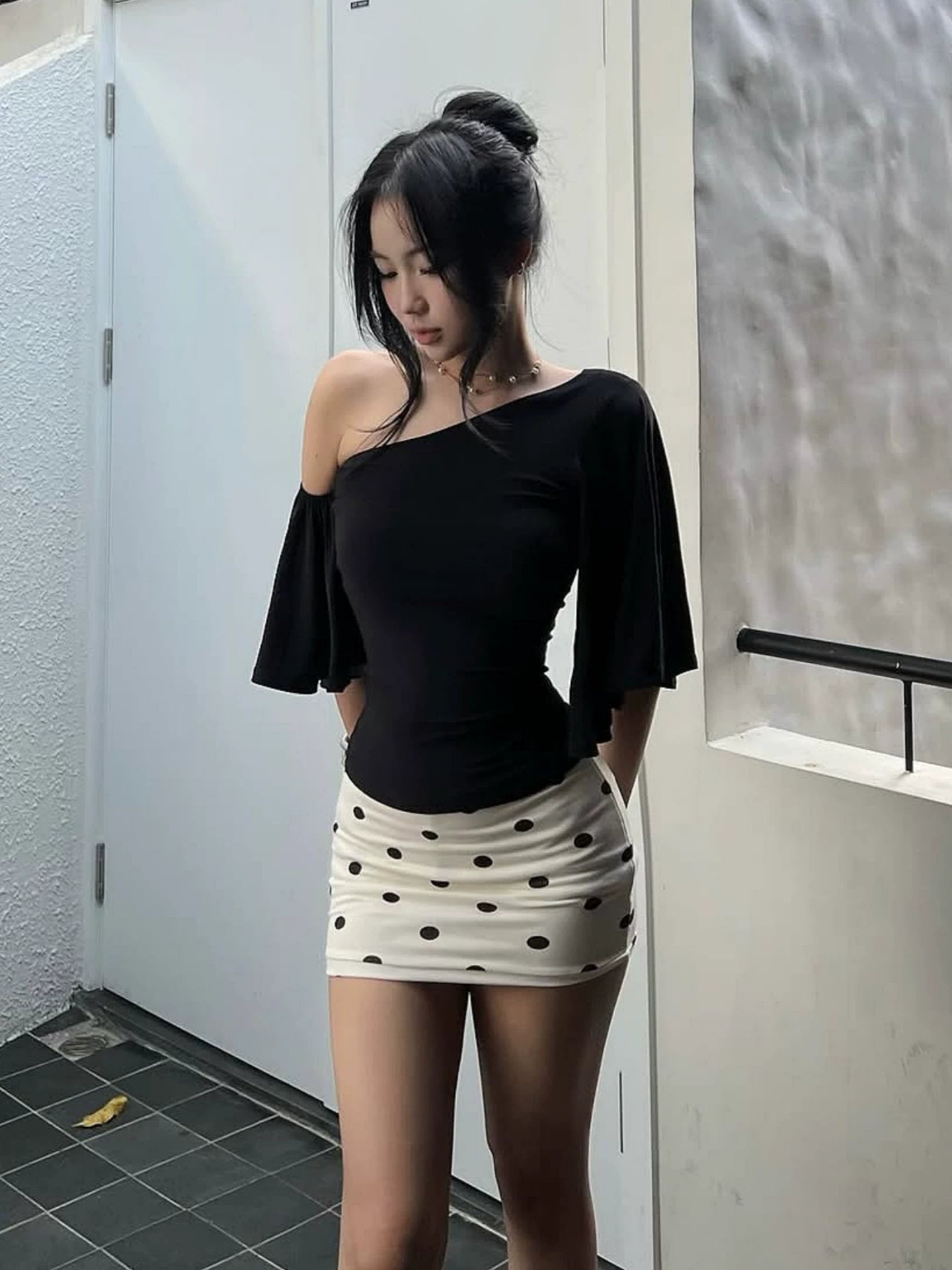 LaPose - Amberley One Shoulder Flare Sleeve Top