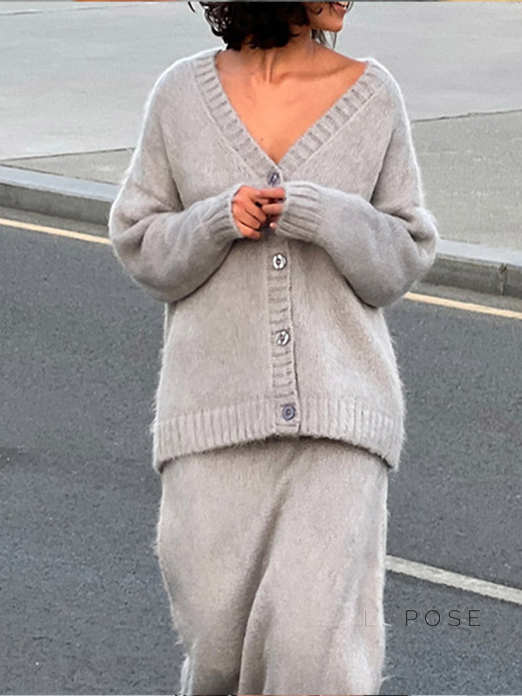 Amelie Knit V-neck Skirt Set [VBDY911U]