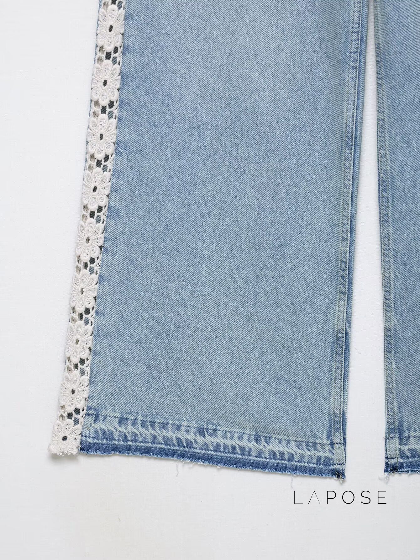 Anaisha Crochet Patch Wide-Leg Jeans [E4LG5014]
