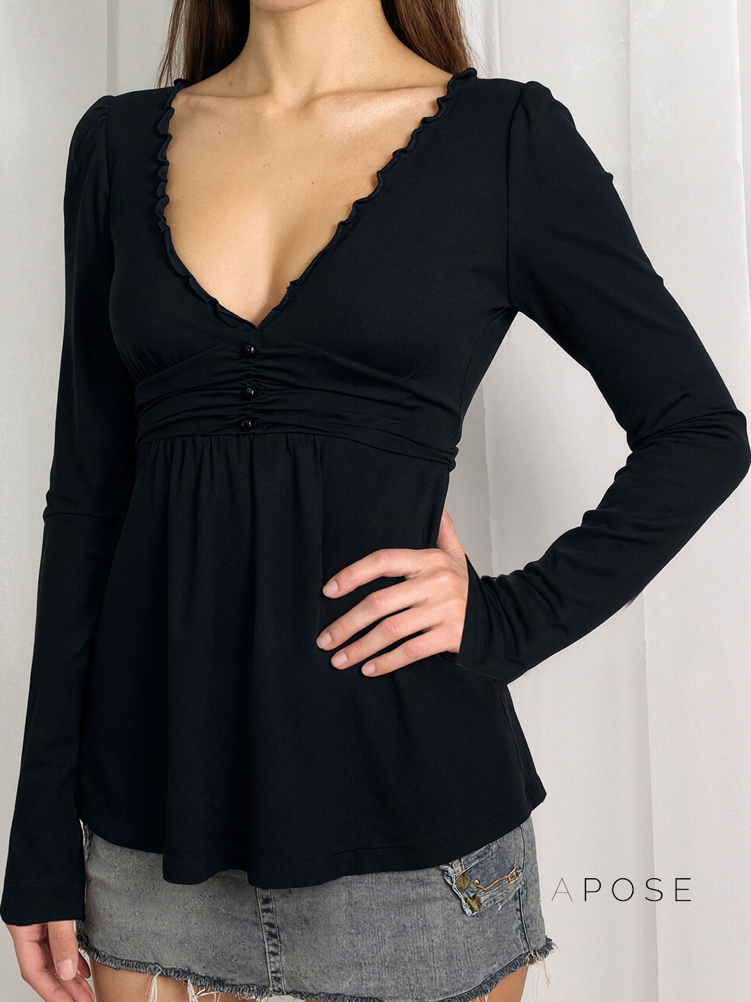 Analy Ruched V-Neck Long Sleeve Top [E0A0NUER]