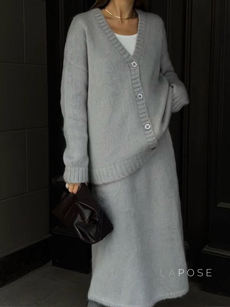 Annalyn V-neck Knit Skirt Set [5WO4BUKE]