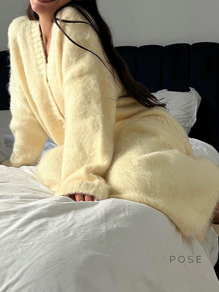 Annalyn V-neck Knit Skirt Set [K2BJBSOR]