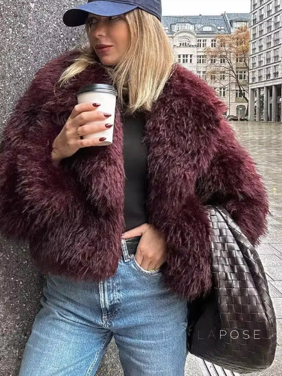 Anniyah Cropped Faux Fur Jacket [XMWC5Q6F]