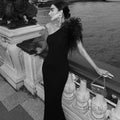 Aryana Feather One-Shoulder Gown [TEUQQVGA]