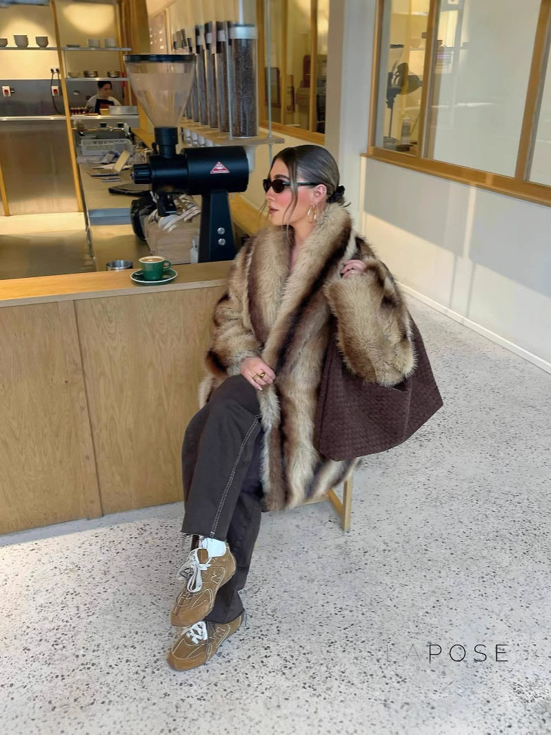 Asma Striped Faux Fur Coat [GDPBB9L6]