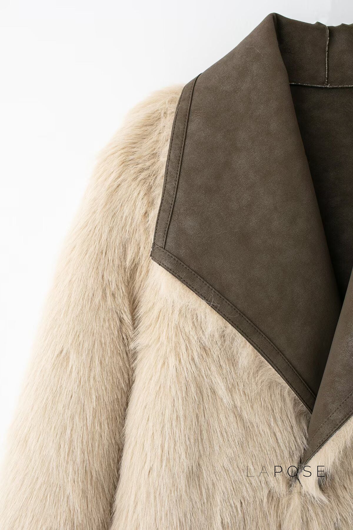 Azlyn Reversible Faux Fur Coat [IKVDPTB1]