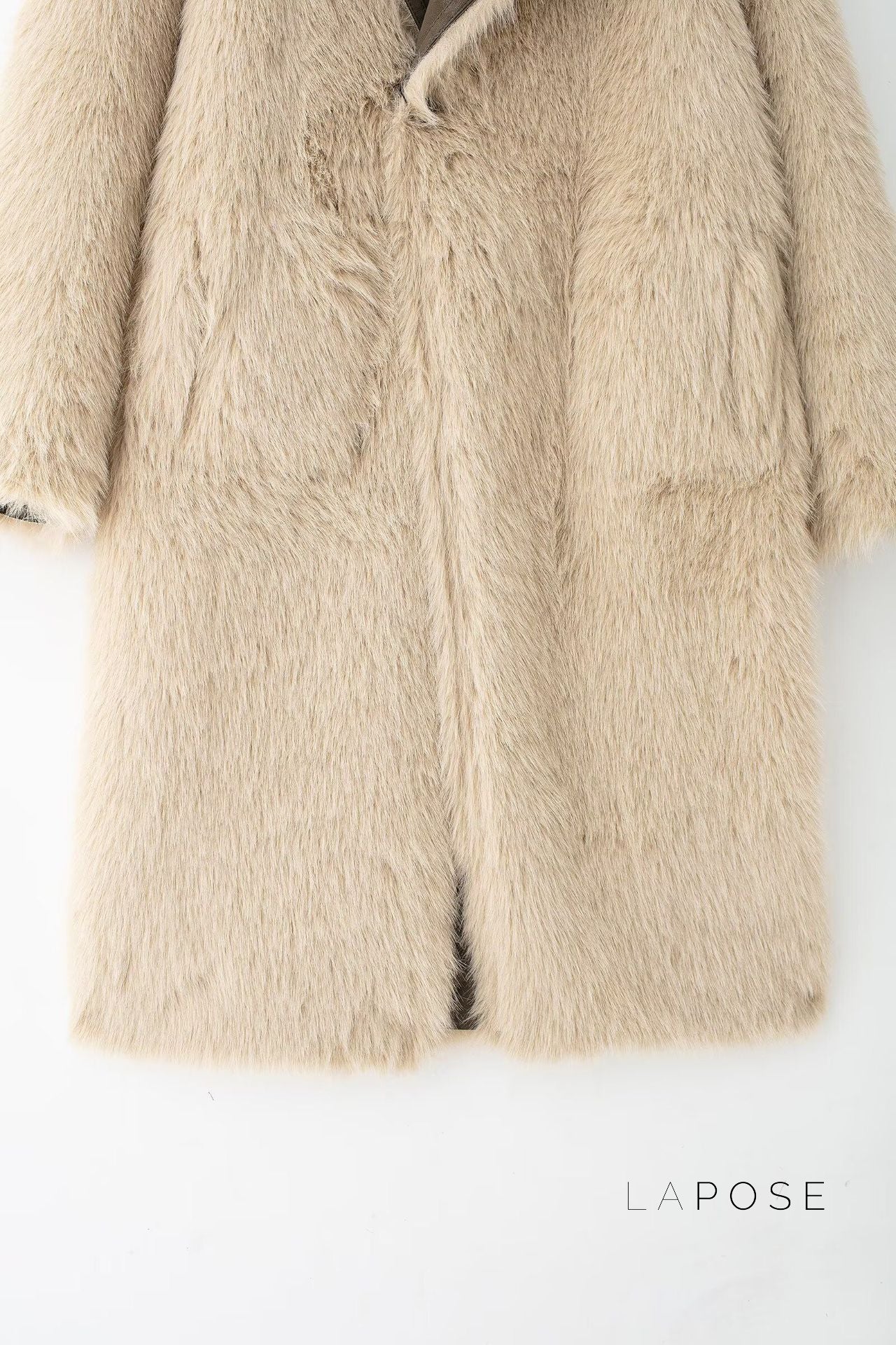 Azlyn Reversible Faux Fur Coat [M0MXKALV]