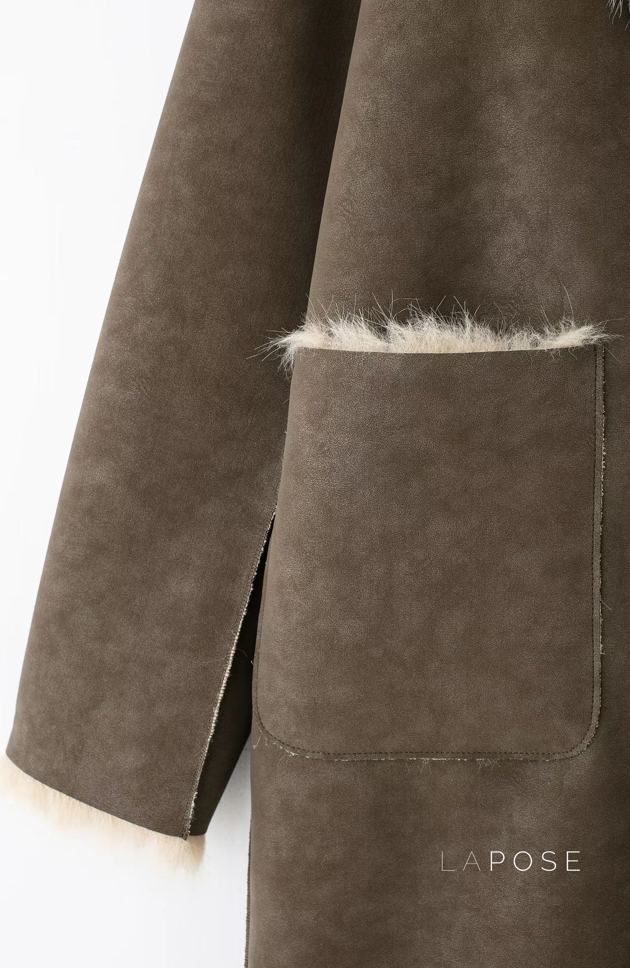 Azlyn Reversible Faux Fur Coat [VAGDUYNJ]