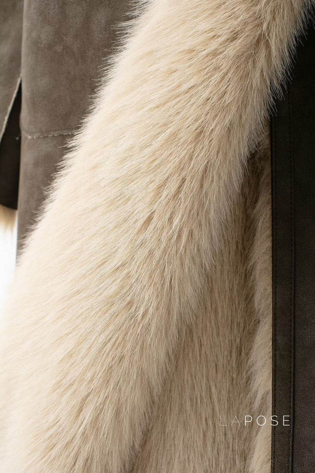Azlyn Reversible Faux Fur Coat [W7KRDCYQ]
