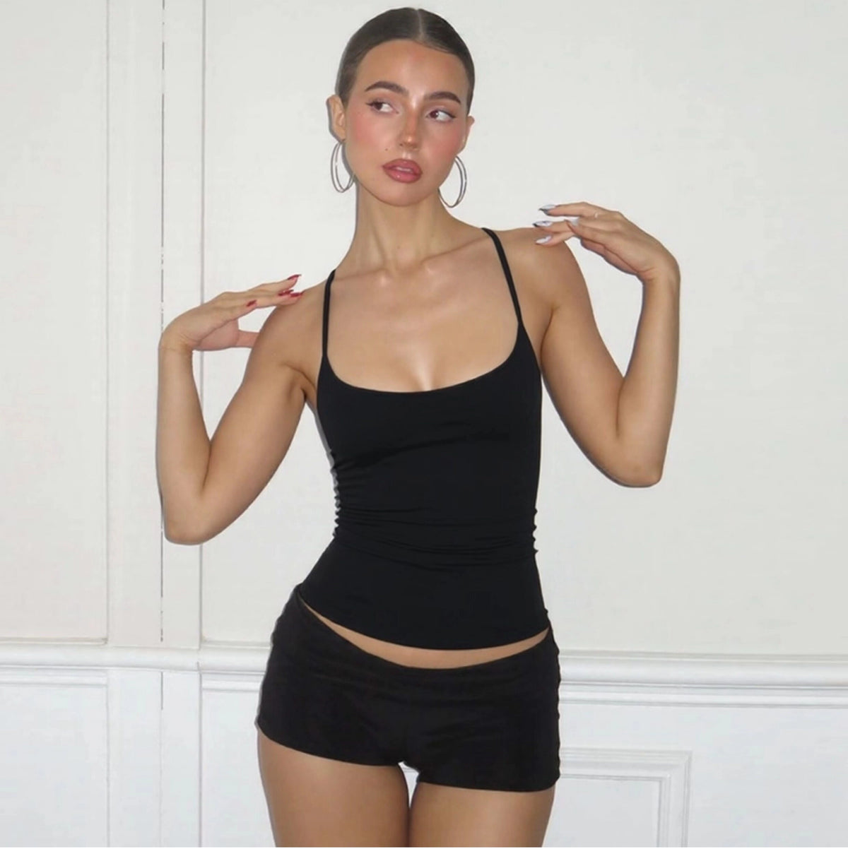 Backless U-Neck Camisole Top [6D8N9NH8]