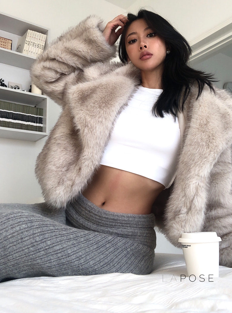 Blakelyn Faux Fur Coat [86VR5DOC]