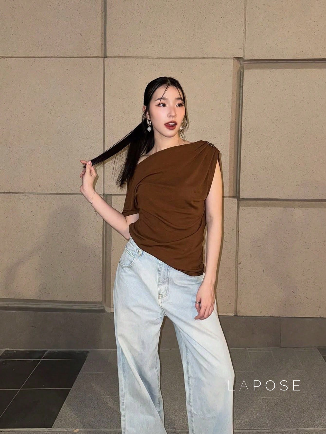 Blessing Pleated One-Shoulder Top [SN02EUL7]