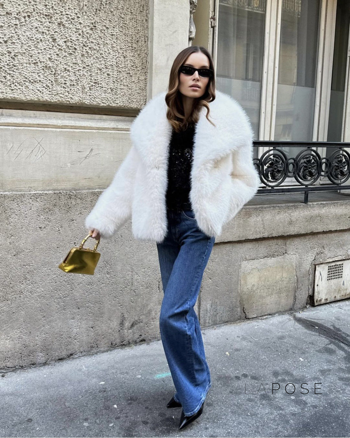 Brisa Plush Faux Fur Coat [75VBIJVX]