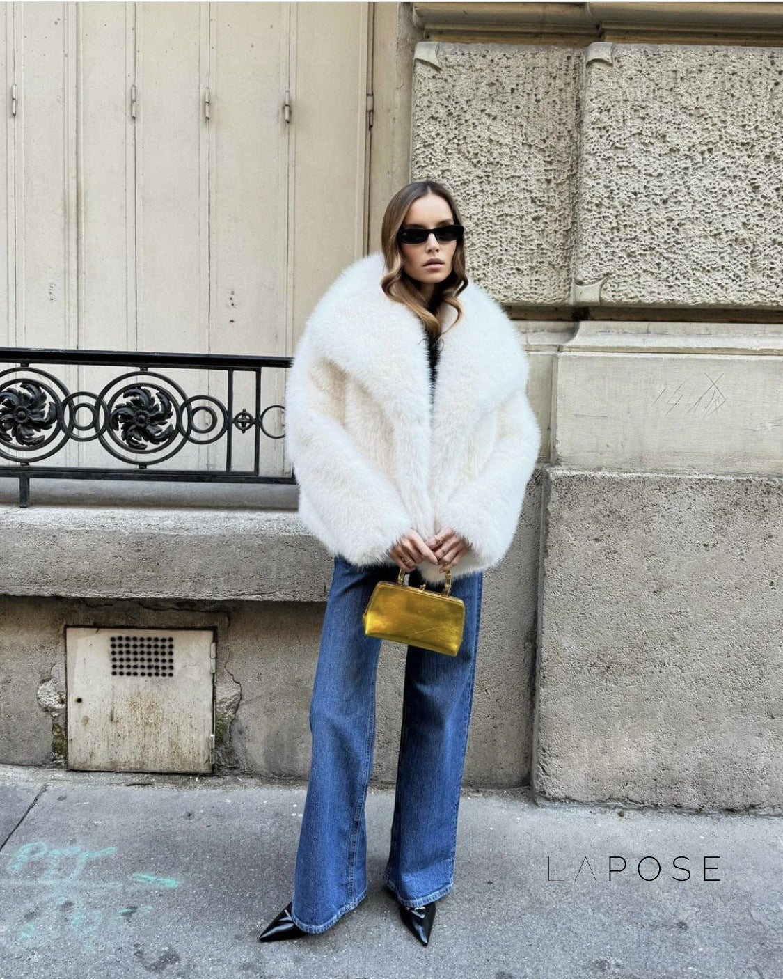 Brisa Plush Faux Fur Coat [WTXXHDGR]