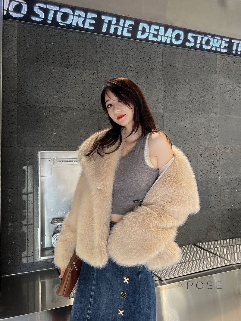 Brisa Plush Faux Fur Coat [B0PBTCO8]