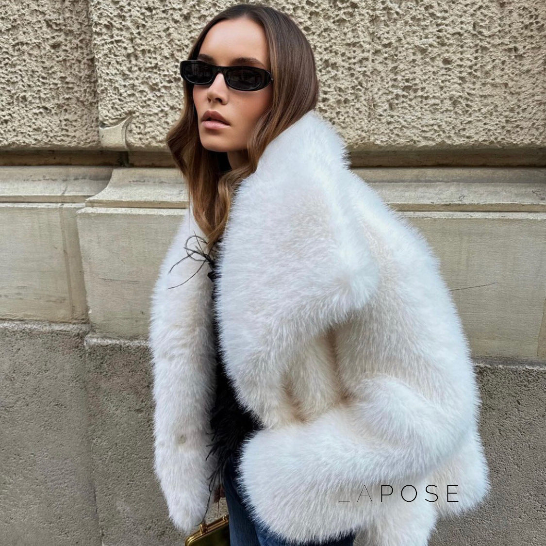 Brisa Plush Faux Fur Coat [LD9OC5YY]
