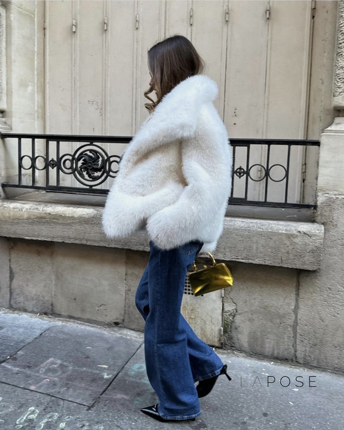 Brisa Plush Faux Fur Coat [QNQ9M5GS]