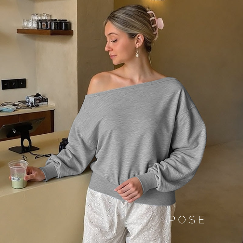 Brookelynn Off Shoulder Sweatshirt [BJ3WC10H]