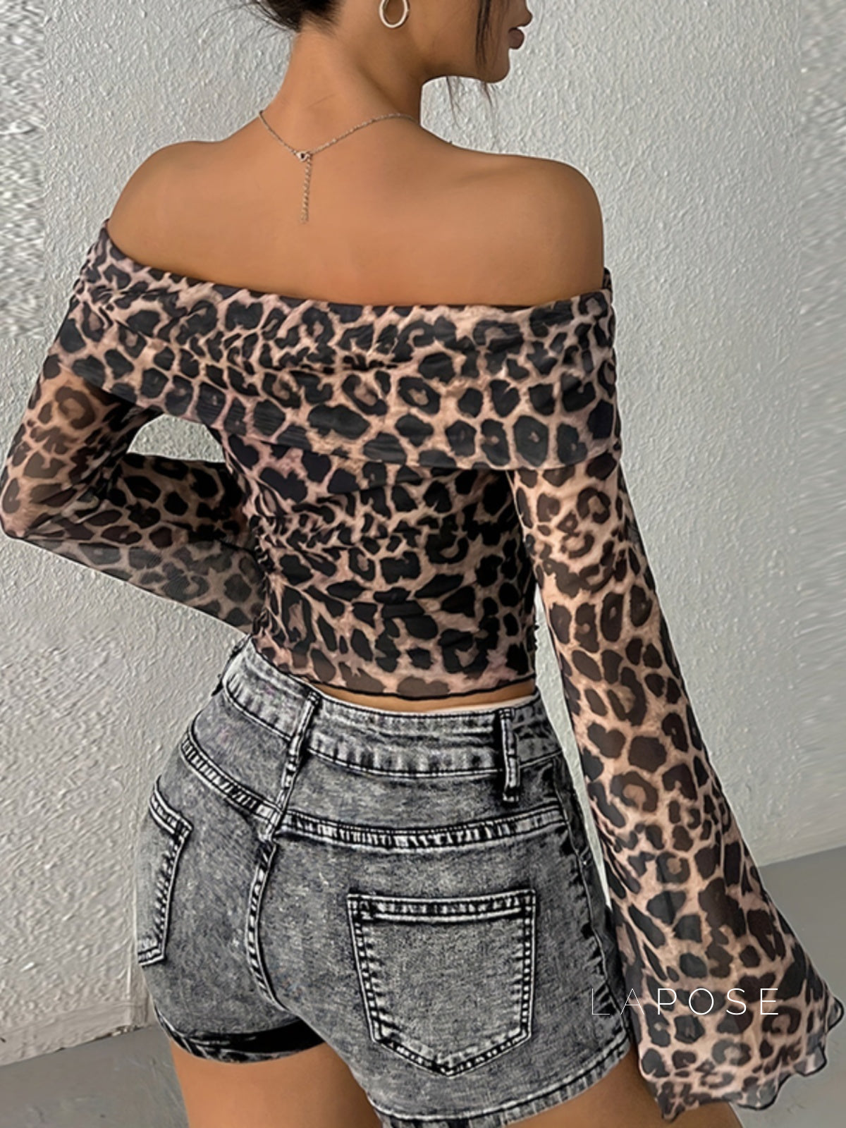Cambree Leopard Mesh Off-Shoulder Top [2LJZTONZ]