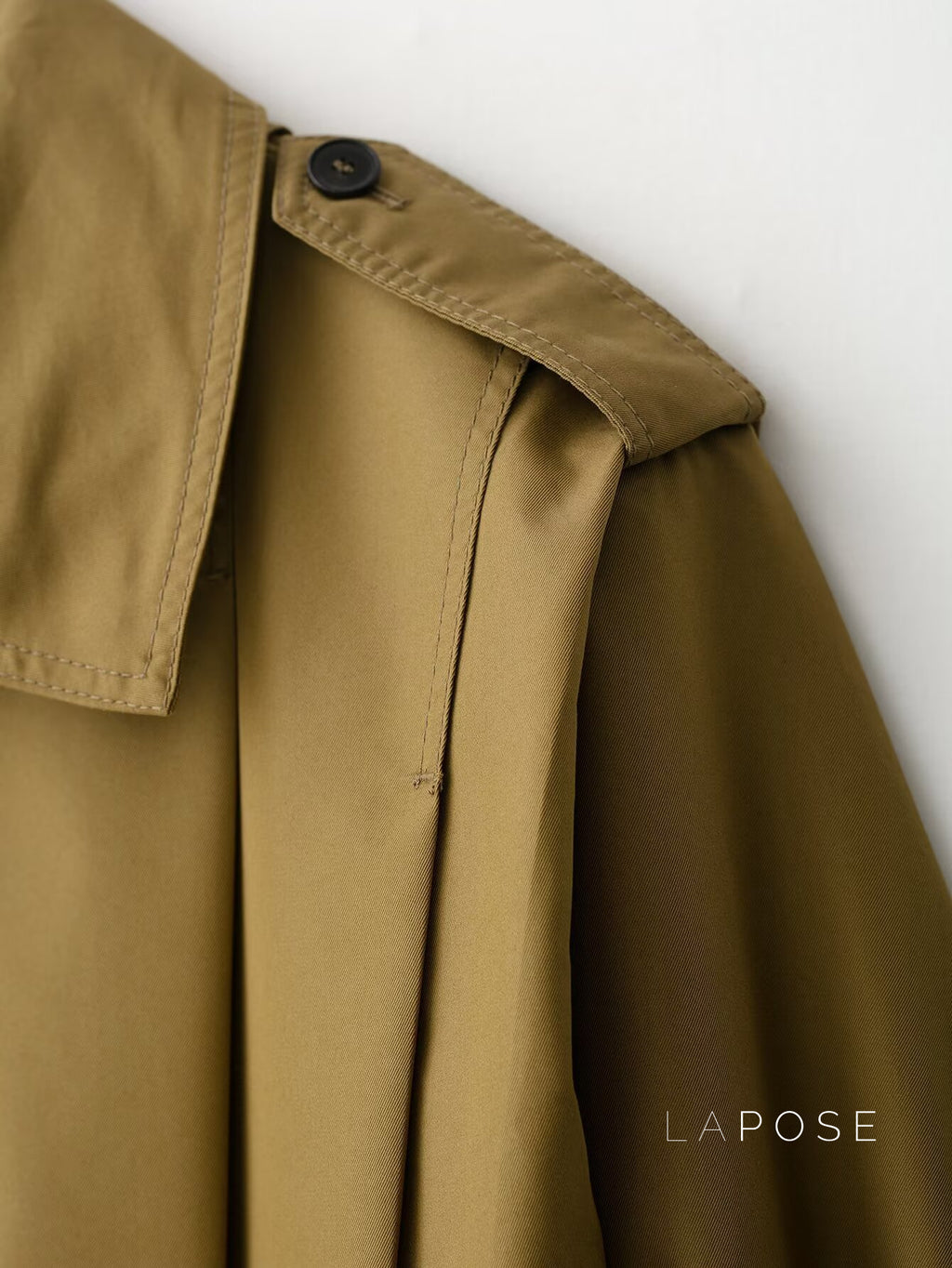 Cierra Pleated Cropped Windbreaker [6TO02PX9]