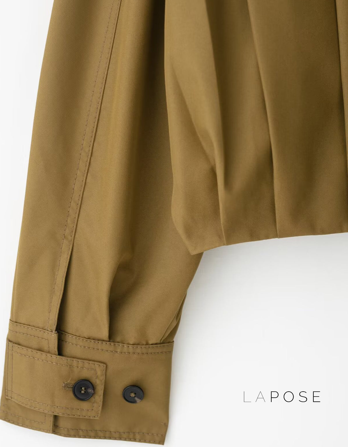 Cierra Pleated Cropped Windbreaker [J0MRD5N7]
