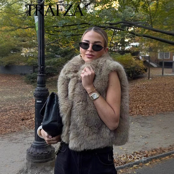Corbin Faux Fur Lapel Vest [P716F894]
