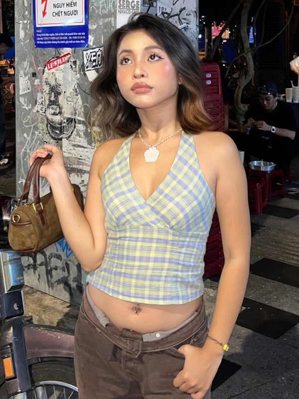 Debora Plaid Halter Crop Top [9PEPIDN5]
