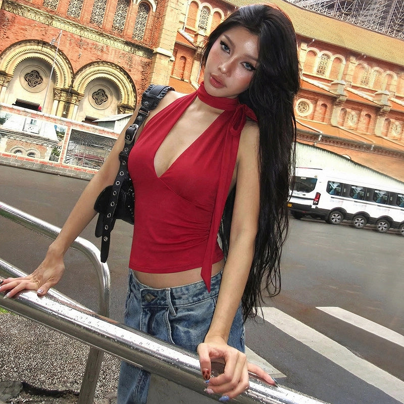 Deep V Backless Halter Top [RFDMGUSA]