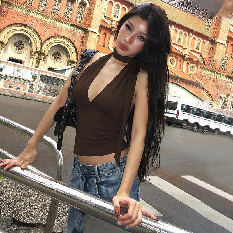 Deep V Backless Halter Top [RO7MIYUQ]