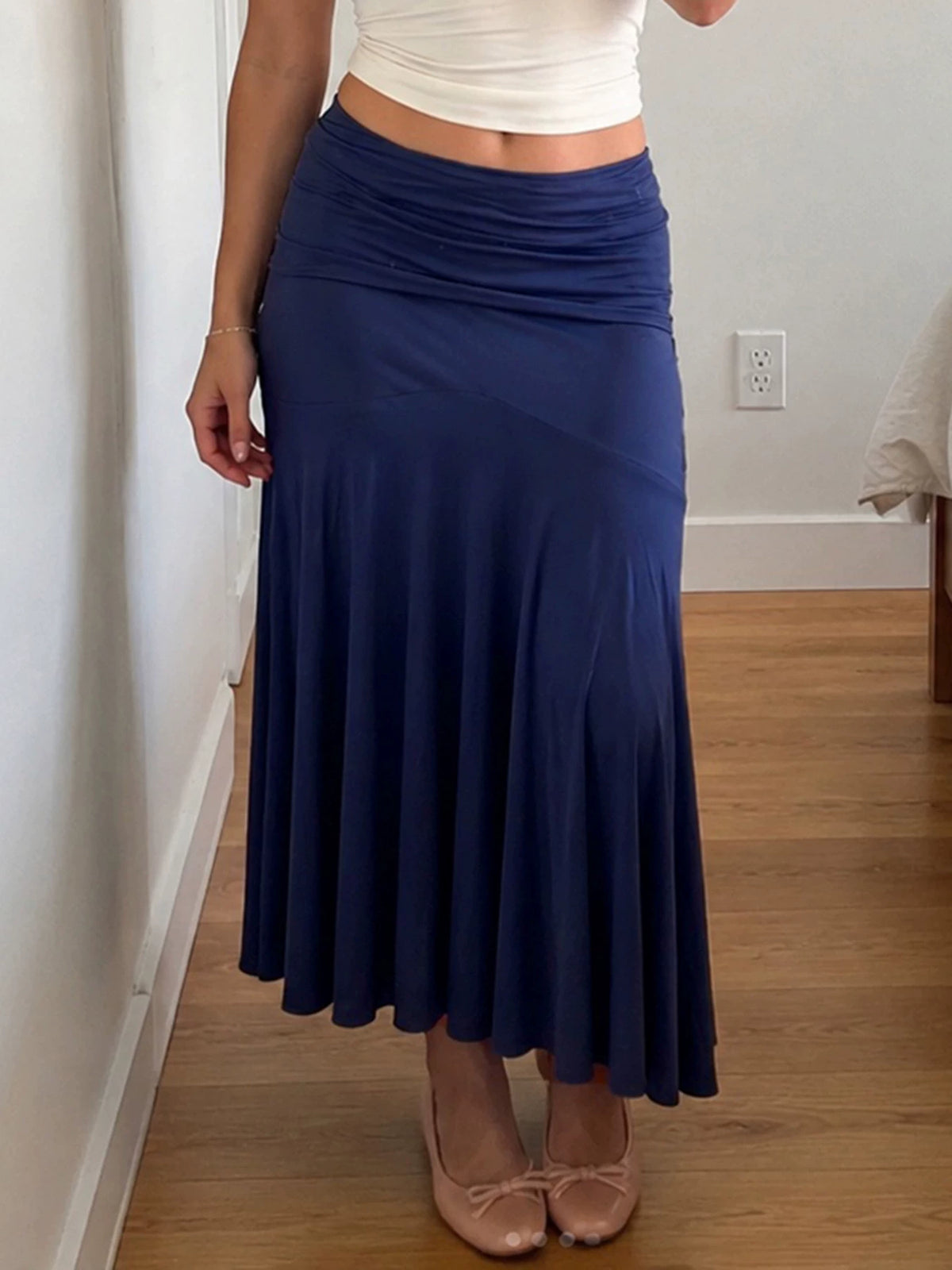 LaPose - Destinee Ruched Waist Midi Skirt