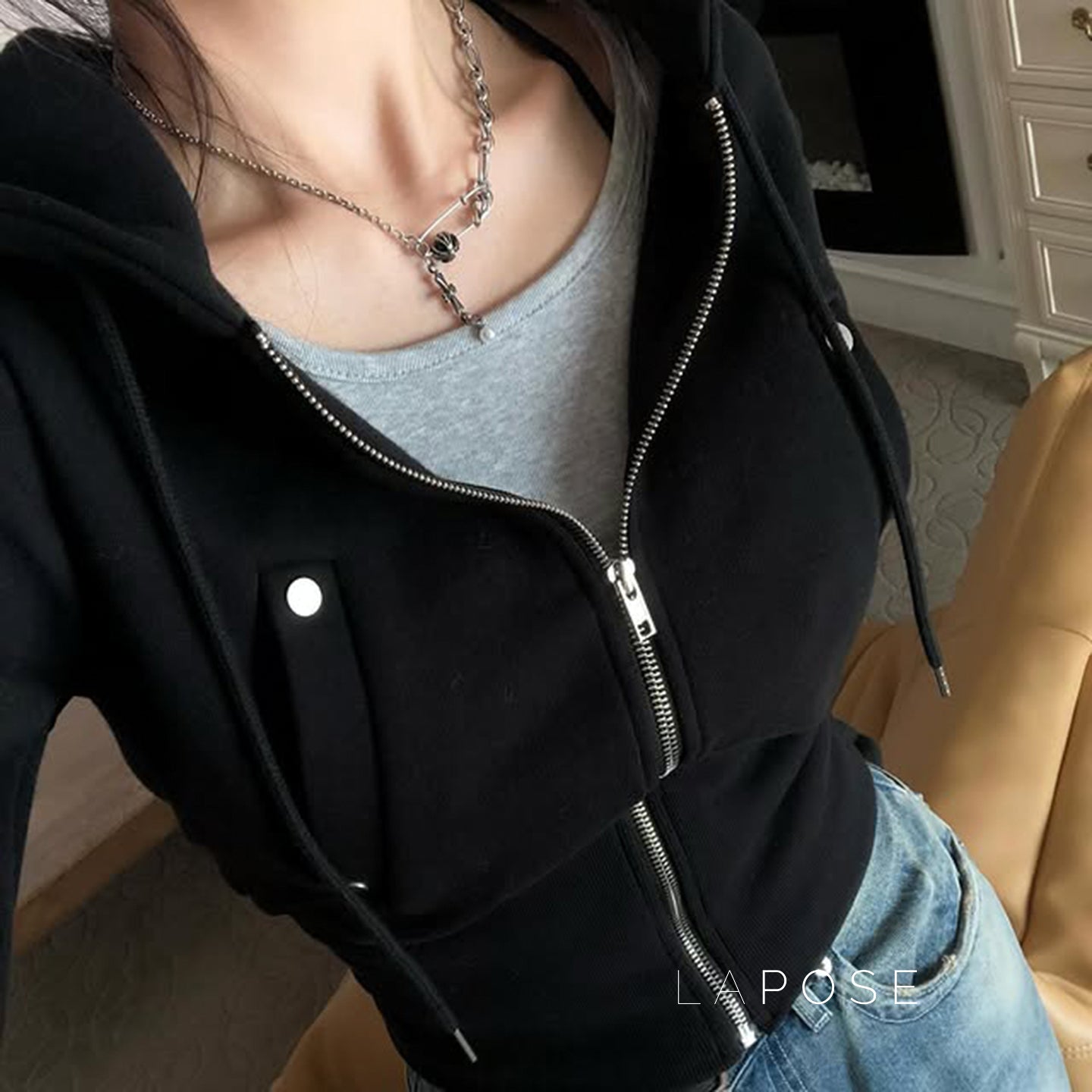 Dhanvi Slim Fit Zip Hoodie [MTWU13EH]