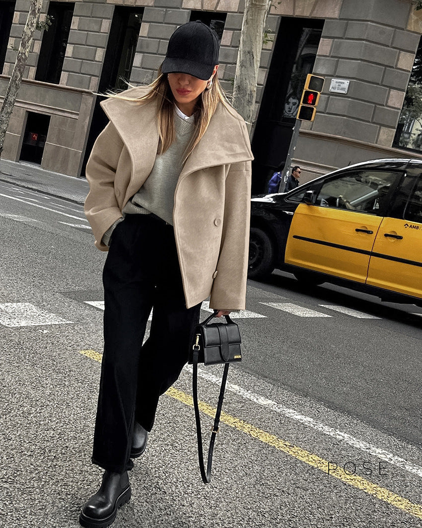 Edna Double-Breasted Wool Coat [FIV2E0W2]