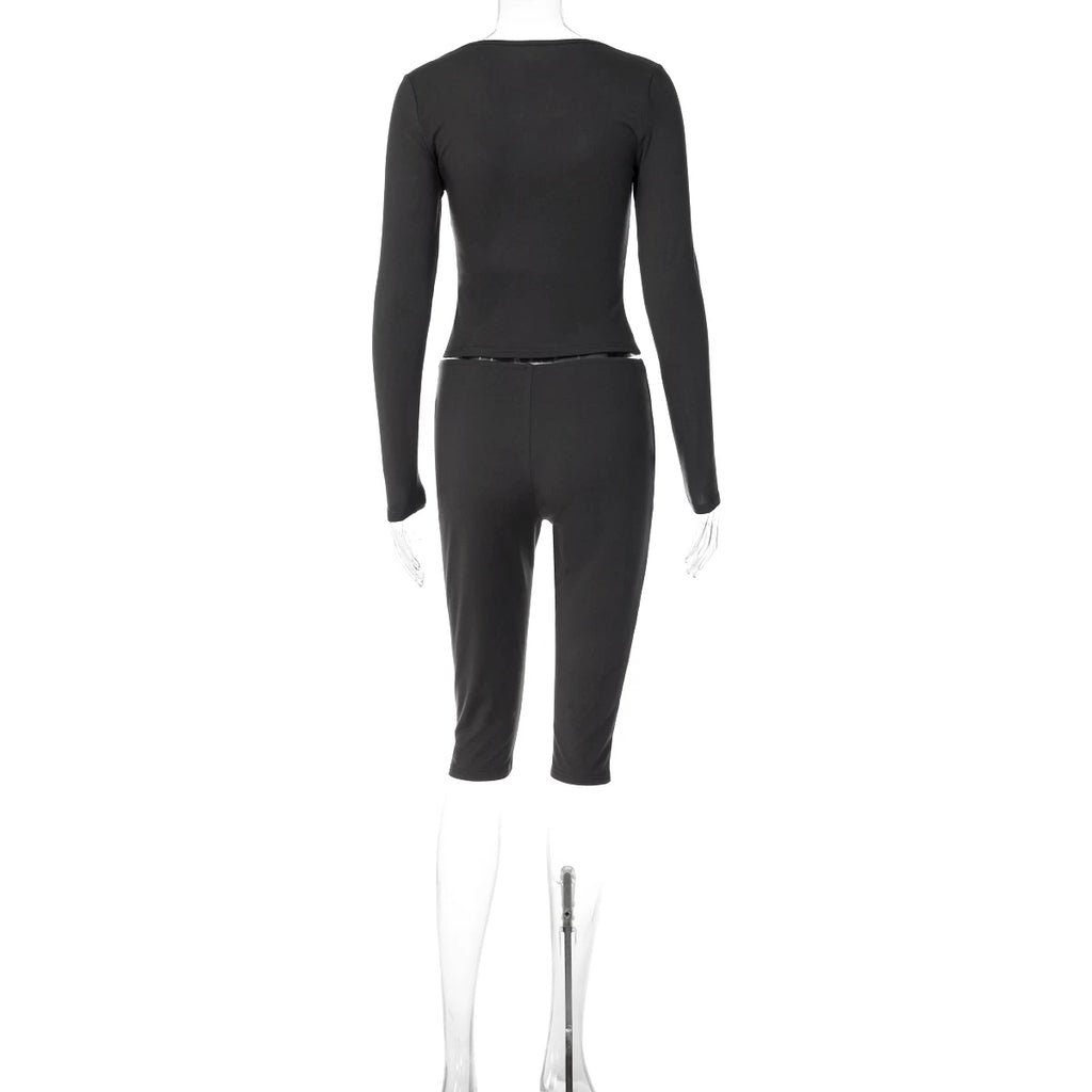 LaPose - Elanie Long Sleeve Capri Set